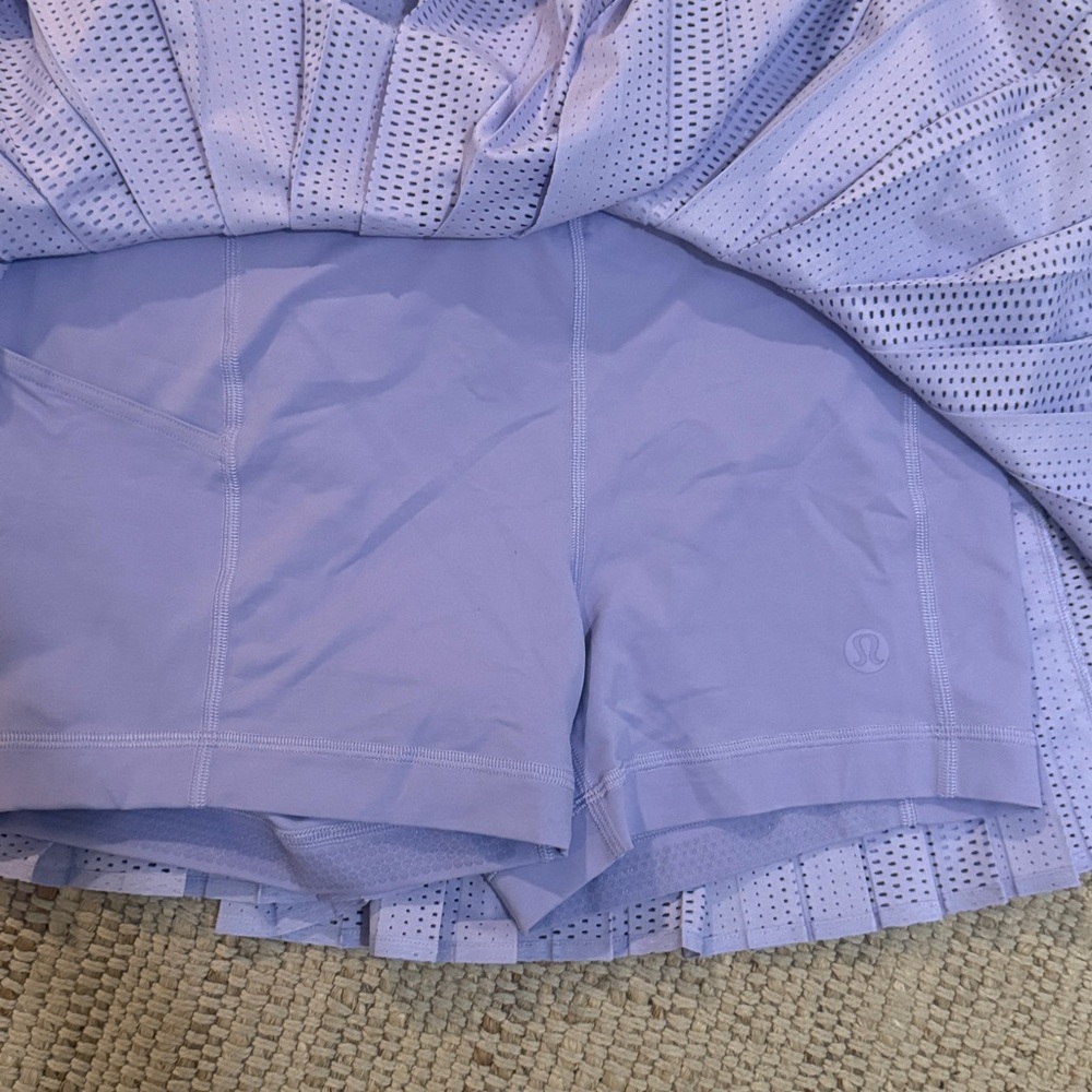 LIKE NEW Lululemon Pleated Open-Knit High-Rise Tennis Skirt - Resale Sz 8 - Picture 8 of 8
